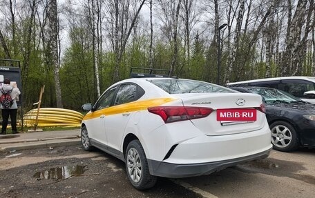 Hyundai Solaris II рестайлинг, 2022 год, 1 120 000 рублей, 3 фотография