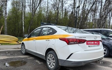 Hyundai Solaris II рестайлинг, 2022 год, 1 120 000 рублей, 10 фотография