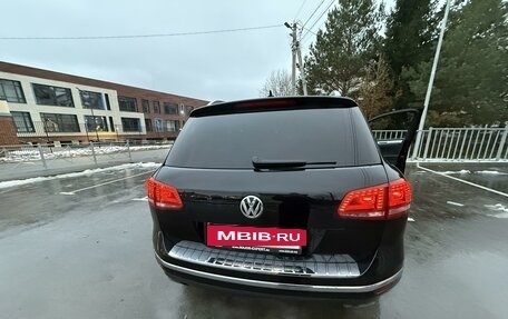 Volkswagen Touareg III, 2015 год, 2 850 000 рублей, 2 фотография