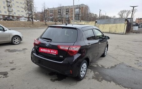 Toyota Vitz, 2018 год, 1 120 000 рублей, 4 фотография