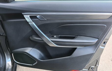 Geely Atlas, 2023 год, 2 170 000 рублей, 21 фотография