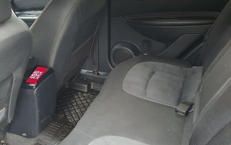 Nissan Qashqai, 2010 год, 950 000 рублей, 9 фотография