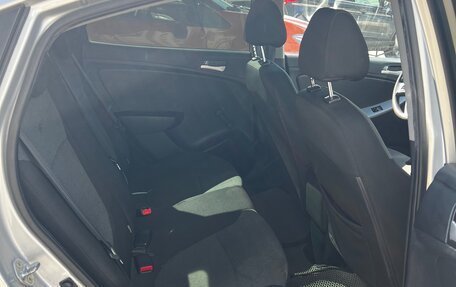 Hyundai Solaris II рестайлинг, 2013 год, 600 000 рублей, 10 фотография