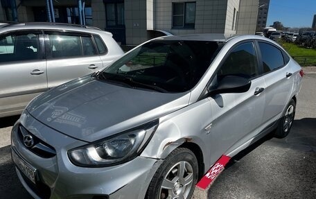 Hyundai Solaris II рестайлинг, 2013 год, 600 000 рублей, 4 фотография