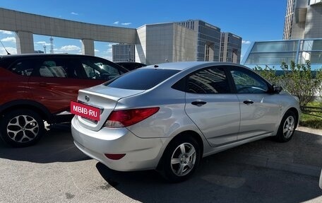 Hyundai Solaris II рестайлинг, 2013 год, 600 000 рублей, 2 фотография