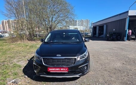 KIA Carnival III, 2018 год, 2 599 999 рублей, 4 фотография