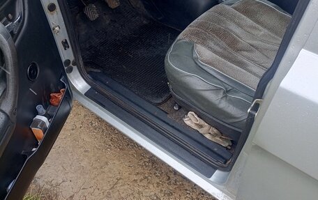 ГАЗ 31105 «Волга», 2006 год, 130 000 рублей, 7 фотография