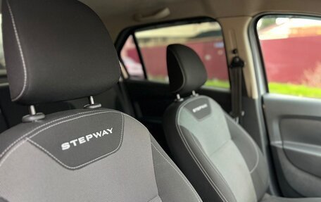 Renault Logan II, 2021 год, 850 000 рублей, 13 фотография