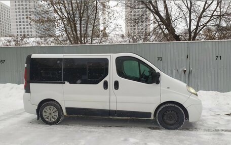 Renault Trafic, 2007 год, 900 000 рублей, 2 фотография