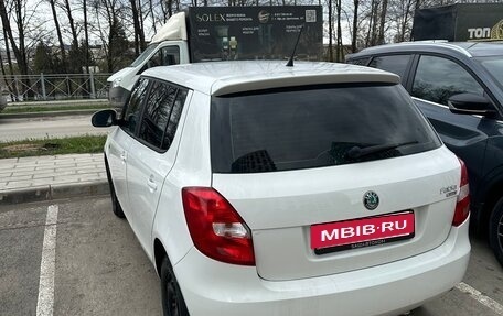 Skoda Fabia II, 2011 год, 420 000 рублей, 2 фотография