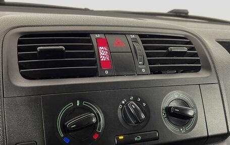 Skoda Fabia II, 2012 год, 570 000 рублей, 14 фотография