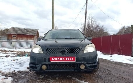 Toyota Matrix, 2003 год, 550 000 рублей, 1 фотография