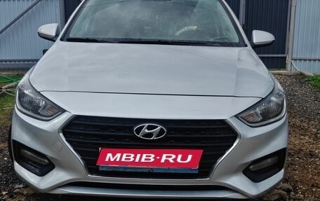 Hyundai Solaris II рестайлинг, 2018 год, 950 000 рублей, 1 фотография