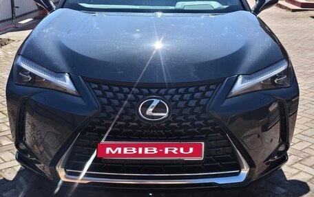 Lexus UX I, 2019 год, 3 000 000 рублей, 1 фотография