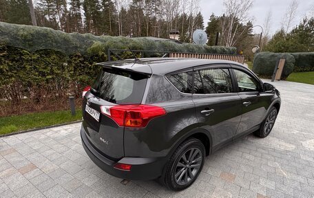 Toyota RAV4, 2013 год, 1 720 000 рублей, 4 фотография