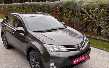 Toyota RAV4, 2013 год, 1 720 000 рублей, 2 фотография