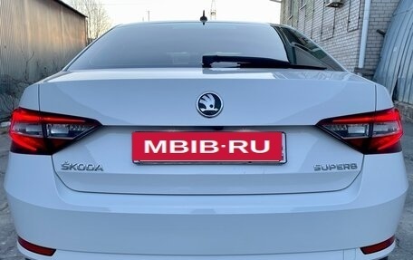 Skoda Superb III рестайлинг, 2016 год, 1 800 000 рублей, 5 фотография