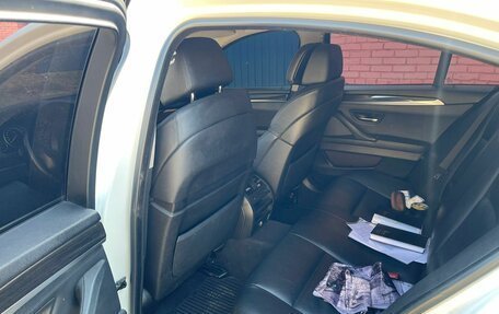 BMW 5 серия, 2011 год, 1 500 000 рублей, 6 фотография