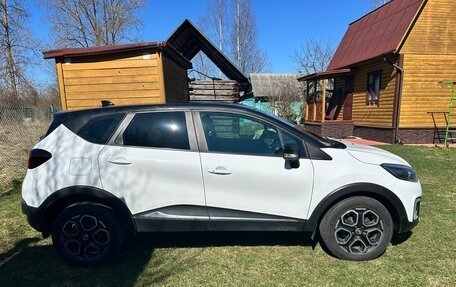 Renault Kaptur I рестайлинг, 2021 год, 1 500 000 рублей, 2 фотография