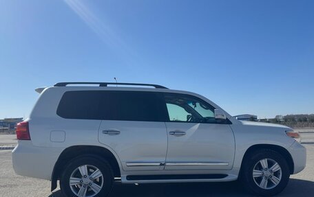 Toyota Land Cruiser 200, 2013 год, 4 000 000 рублей, 4 фотография