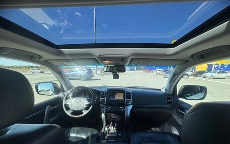 Toyota Land Cruiser 200, 2013 год, 4 000 000 рублей, 8 фотография