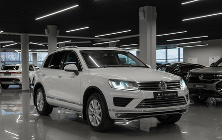Volkswagen Touareg III, 2016 год, 3 250 000 рублей, 2 фотография