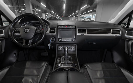 Volkswagen Touareg III, 2016 год, 3 250 000 рублей, 8 фотография