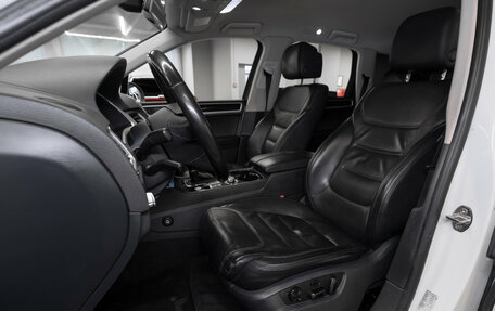 Volkswagen Touareg III, 2016 год, 3 250 000 рублей, 9 фотография