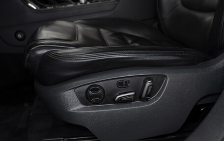 Volkswagen Touareg III, 2016 год, 3 250 000 рублей, 22 фотография