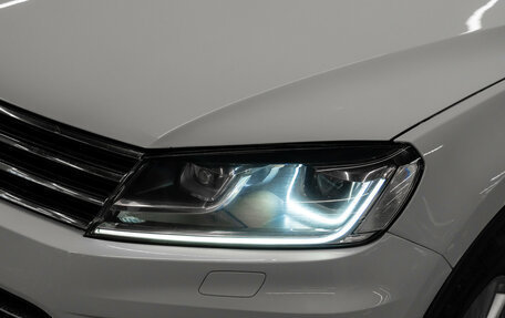 Volkswagen Touareg III, 2016 год, 3 250 000 рублей, 26 фотография