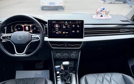 Volkswagen Tiguan II, 2022 год, 2 550 000 рублей, 7 фотография