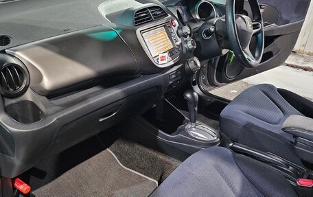 Honda Fit III, 2009 год, 680 000 рублей, 12 фотография