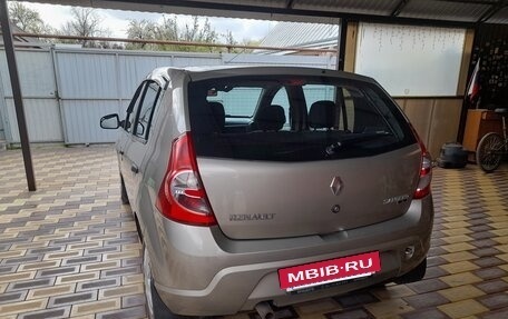 Renault Sandero I, 2013 год, 595 000 рублей, 3 фотография