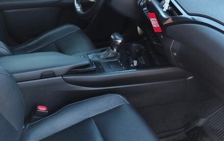 Lexus UX I, 2019 год, 3 000 000 рублей, 8 фотография