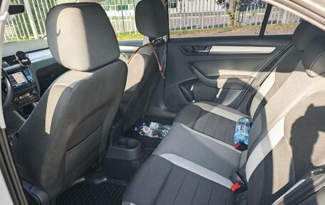 Skoda Rapid I, 2019 год, 1 300 000 рублей, 9 фотография