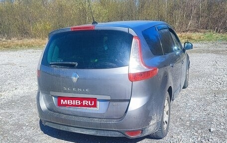 Renault Scenic III, 2011 год, 615 000 рублей, 3 фотография