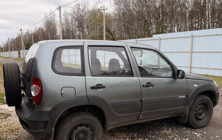Chevrolet Niva I рестайлинг, 2011 год, 360 000 рублей, 4 фотография