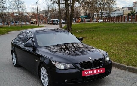 BMW 5 серия, 2003 год, 950 000 рублей, 3 фотография