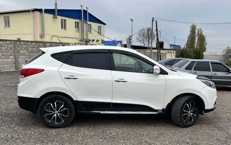 Hyundai ix35 I рестайлинг, 2012 год, 1 400 000 рублей, 4 фотография