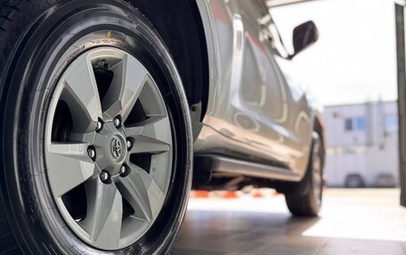 Toyota Land Cruiser Prado 150 рестайлинг 2, 2018 год, 4 160 000 рублей, 9 фотография