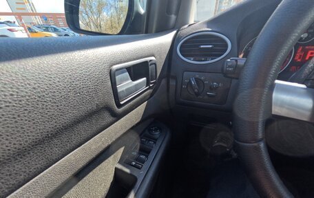 Ford Focus II рестайлинг, 2007 год, 710 000 рублей, 15 фотография