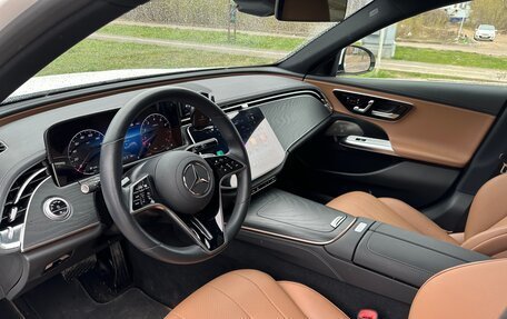 Mercedes-Benz E-Класс, 2024 год, 6 400 000 рублей, 11 фотография