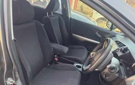 Honda Stream II, 2010 год, 1 200 000 рублей, 4 фотография