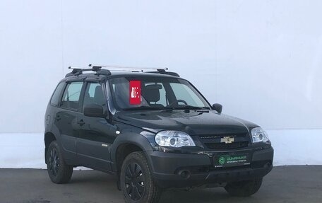 Chevrolet Niva I рестайлинг, 2017 год, 790 000 рублей, 3 фотография