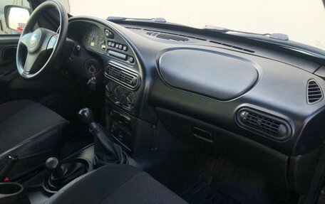 Chevrolet Niva I рестайлинг, 2017 год, 790 000 рублей, 9 фотография