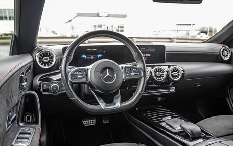 Mercedes-Benz CLA, 2020 год, 2 598 000 рублей, 15 фотография