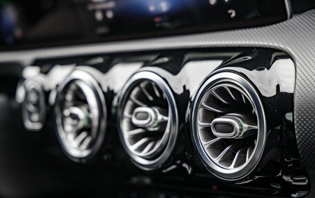 Mercedes-Benz CLA, 2020 год, 2 598 000 рублей, 33 фотография