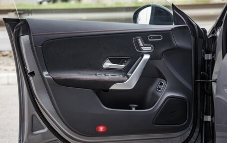 Mercedes-Benz CLA, 2020 год, 2 598 000 рублей, 30 фотография