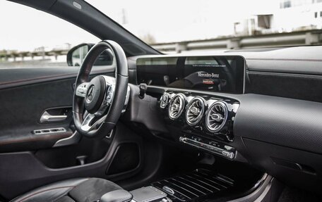 Mercedes-Benz CLA, 2020 год, 2 598 000 рублей, 36 фотография