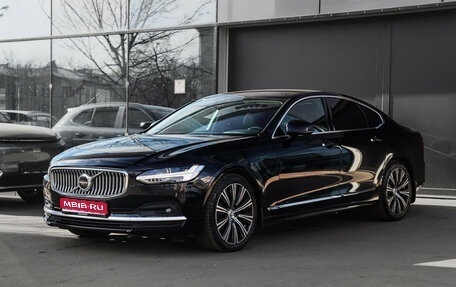 Volvo S90 II рестайлинг, 2021 год, 3 980 000 рублей, 1 фотография